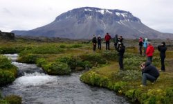 Исландия откроется для путешественников из России