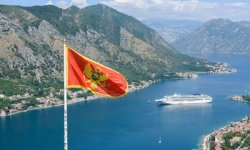 Черногория открывает границы для путешественников 17 мая