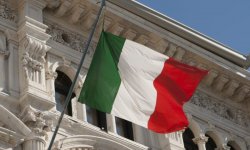 Италия выгоняет туристов из ресторанов и не пускает смотреть достопримечательности