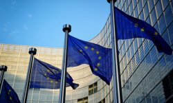Европа сообщила дату запуска зеленых сертификатов COVID-19
