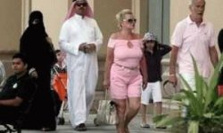 Можно ли ходить в шортах в Дубае
