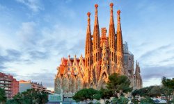 Барселона планирует открытие для российских туристов